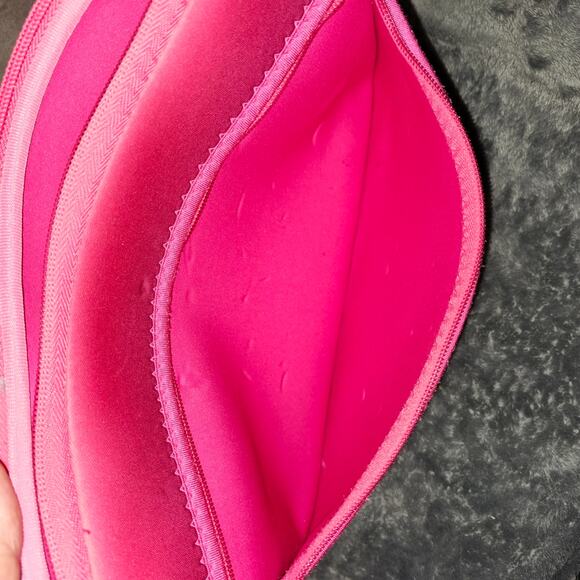BLACK FRIDAY SALE Small Laptop Or Tablet Sleeve Neophrene, Pink And Purple Ombre - Picture 6 of 6
